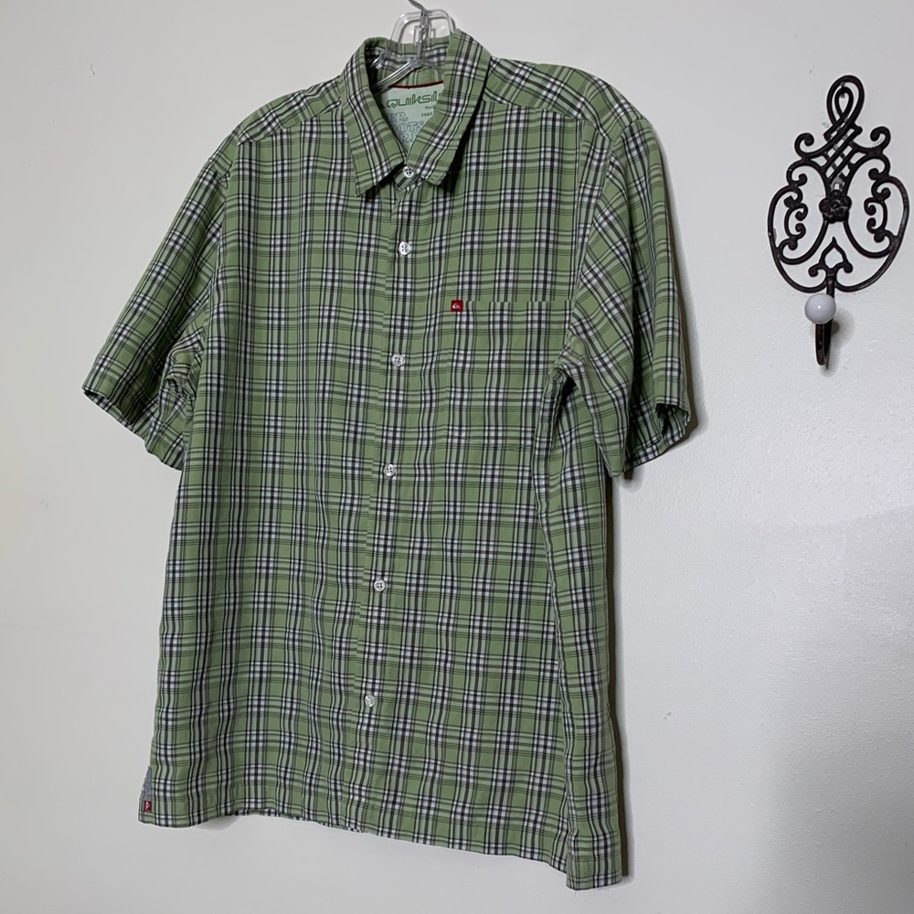 Quiksilver Green Short Sleeve Button Front Shirt - Picture 4 of 10